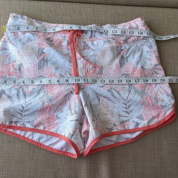 Pfg Tamiami Pull-On Shorts size Large B1 - Picture 8 of 9